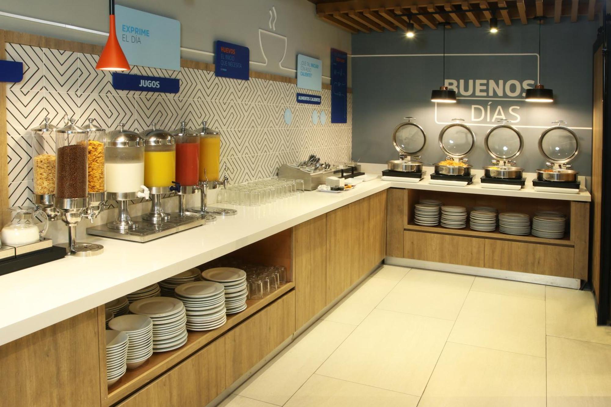 Holiday Inn Express Torreon By Ihg Eksteriør bilde