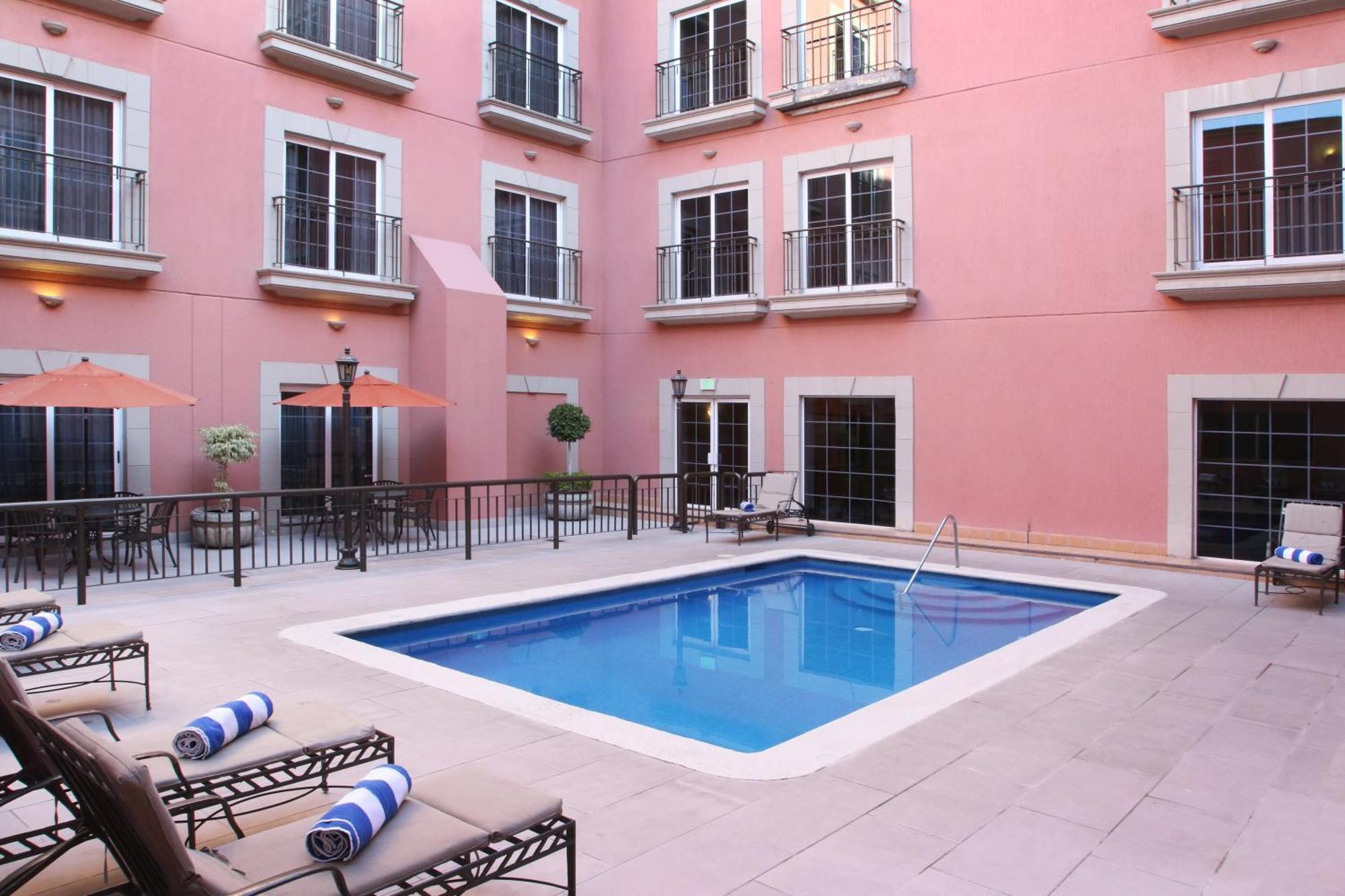 Holiday Inn Express Torreon By Ihg Eksteriør bilde