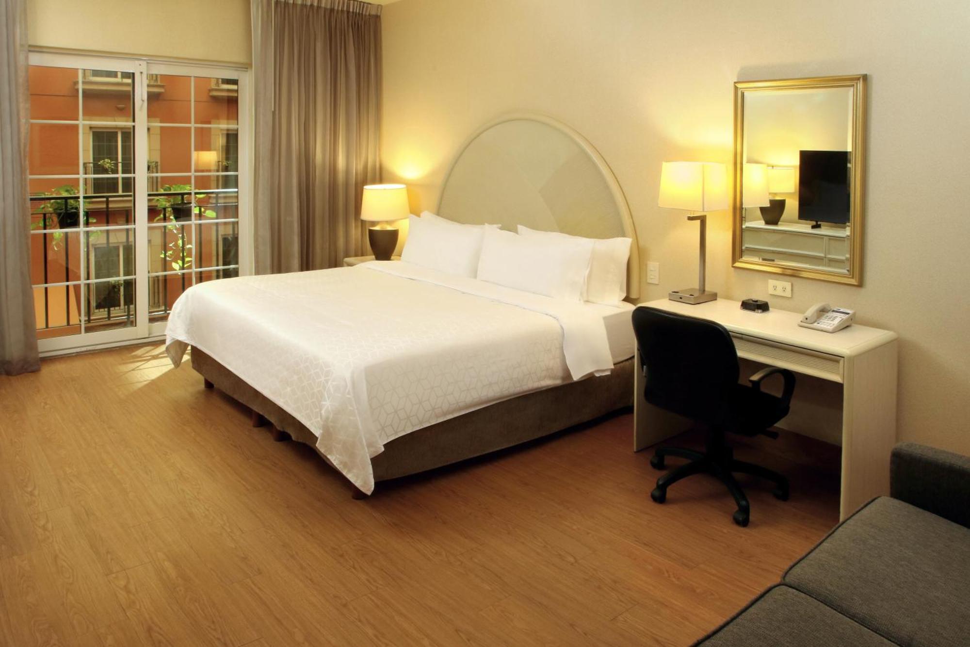 Holiday Inn Express Torreon By Ihg Eksteriør bilde